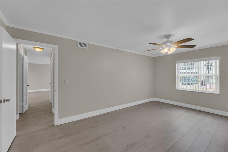 Image 13 of 44 For 6319 Bay Club Dr  1