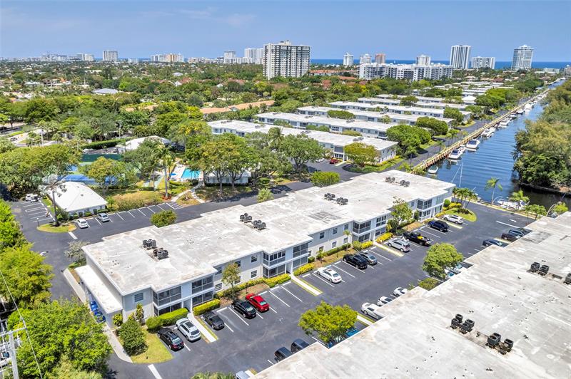 Image 26 of 44 For 6319 Bay Club Dr  1
