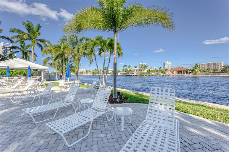 Image 29 of 44 For 6319 Bay Club Dr  1