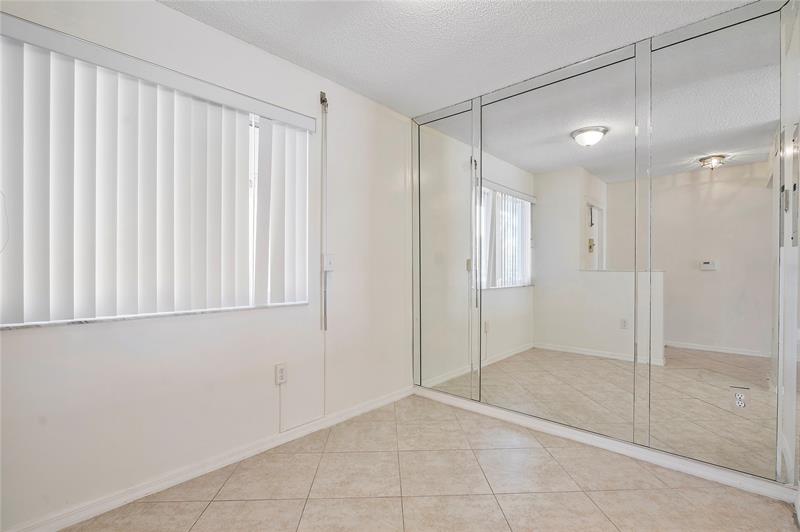 Image 13 of 27 For 7866 Trent Dr  302