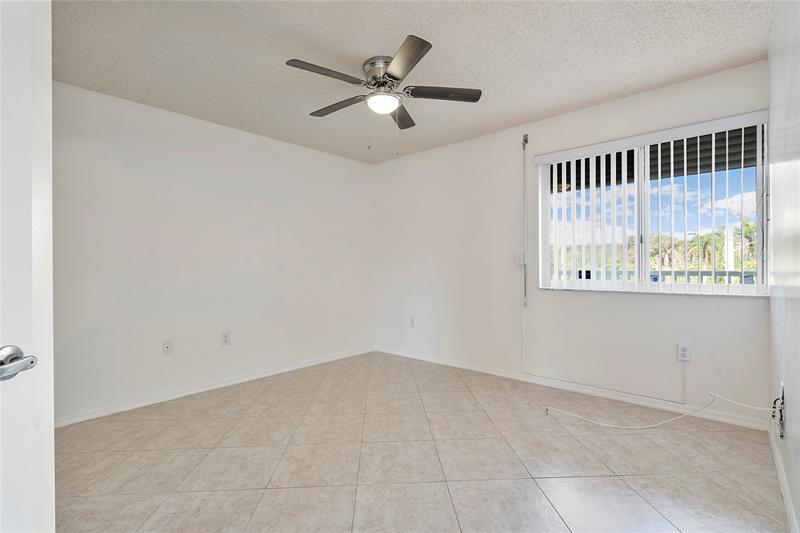 Image 14 of 27 For 7866 Trent Dr  302
