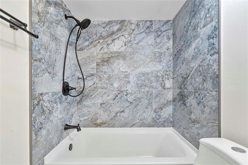 Image 16 of 27 For 7866 Trent Dr  302