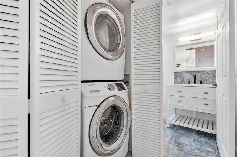 Image 17 of 27 For 7866 Trent Dr  302