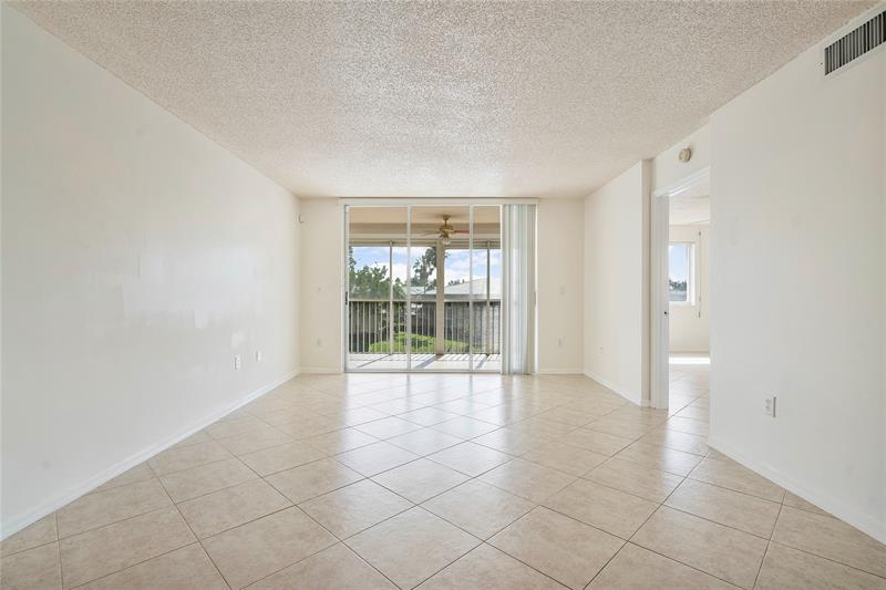 Image 7 of 27 For 7866 Trent Dr  302