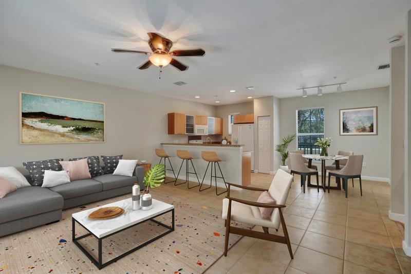 Image 3 of 30 For 2540 14th Av  202