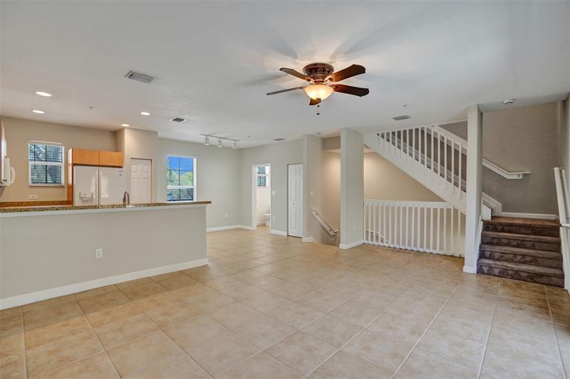 Image 7 of 30 For 2540 14th Av  202