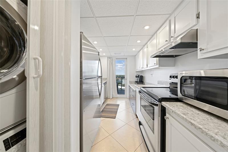 Image 10 of 30 For 2841 Ocean Blvd  1103