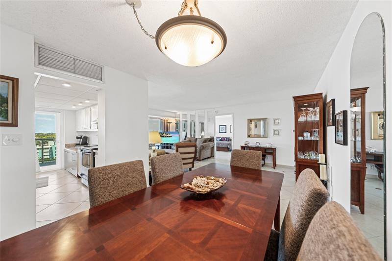 Image 12 of 30 For 2841 Ocean Blvd  1103