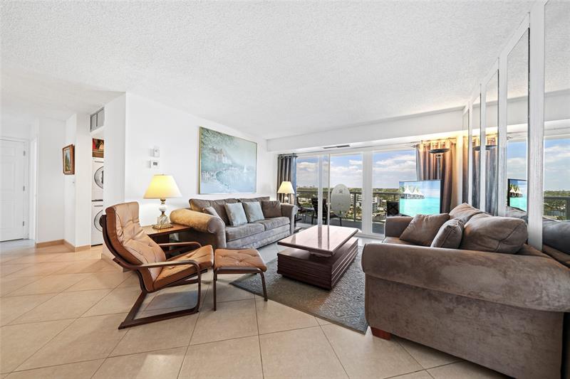 Image 16 of 30 For 2841 Ocean Blvd  1103