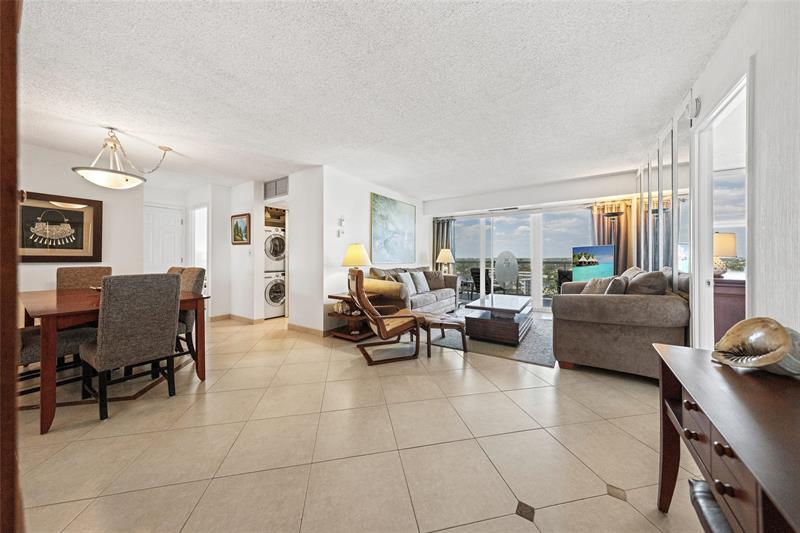 Image 17 of 30 For 2841 Ocean Blvd  1103
