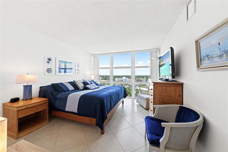 Image 22 of 30 For 2841 Ocean Blvd  1103