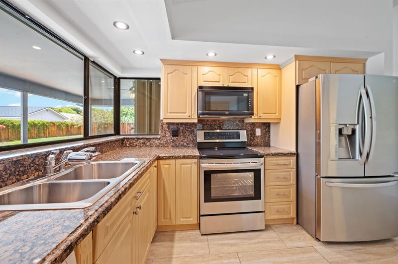 Image 14 of 43 For 8669 51st St