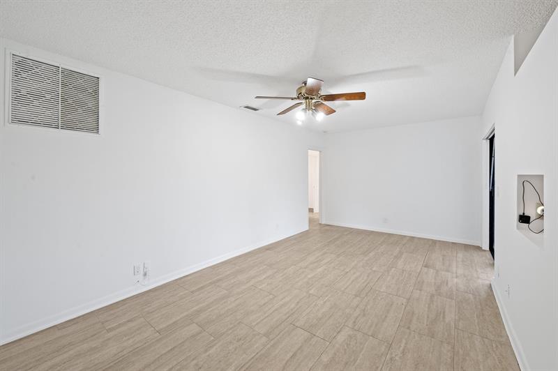 Image 16 of 43 For 8669 51st St