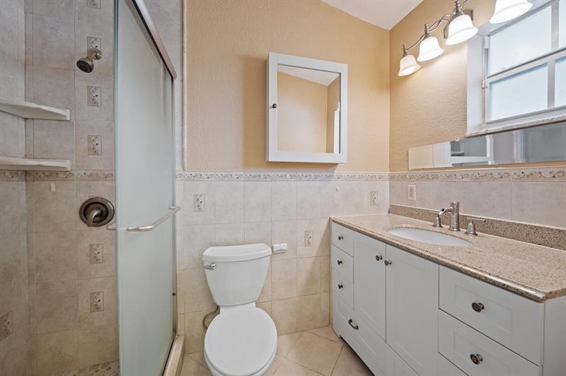 Image 21 of 43 For 8669 51st St