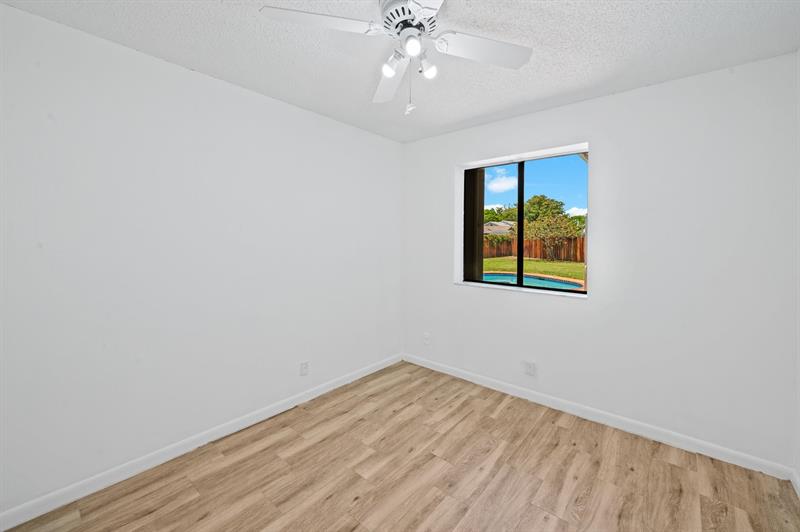 Image 23 of 43 For 8669 51st St