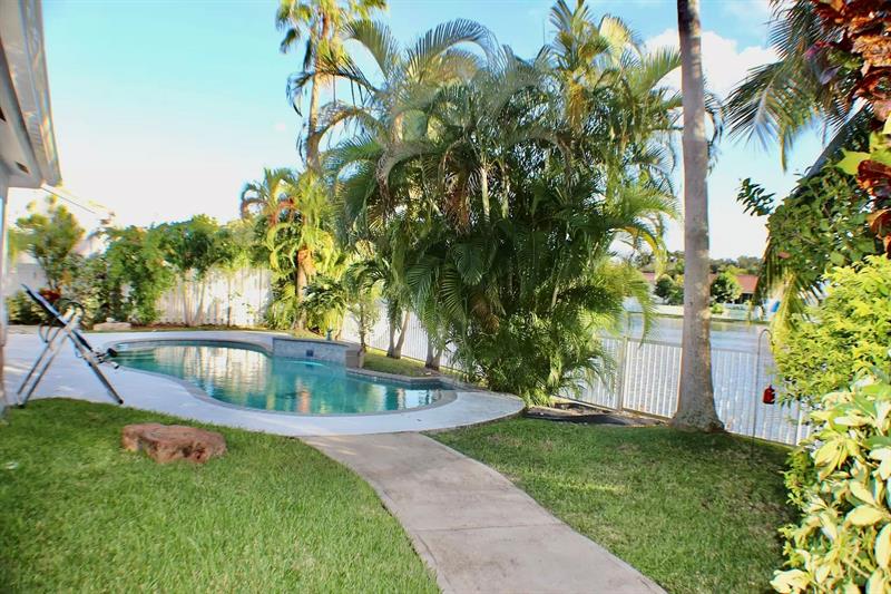 Details for 13110 19th Dr, Miramar, FL 33027