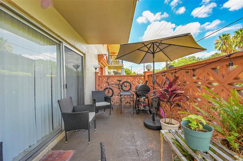 Image 24 of 26 For 11607 29th St  3b