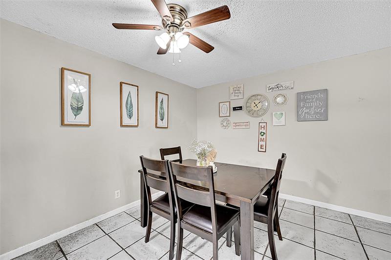 Image 7 of 26 For 11607 29th St  3b