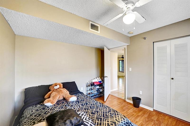 Image 22 of 58 For 9470 Tangerine Pl  301
