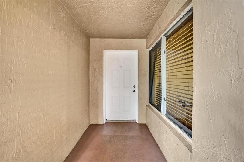 Image 3 of 58 For 9470 Tangerine Pl  301
