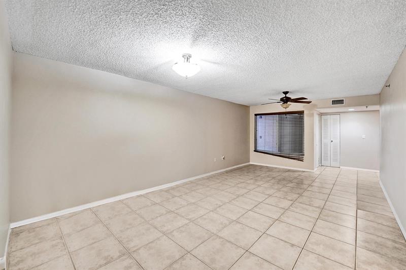 Image 5 of 58 For 9470 Tangerine Pl  301