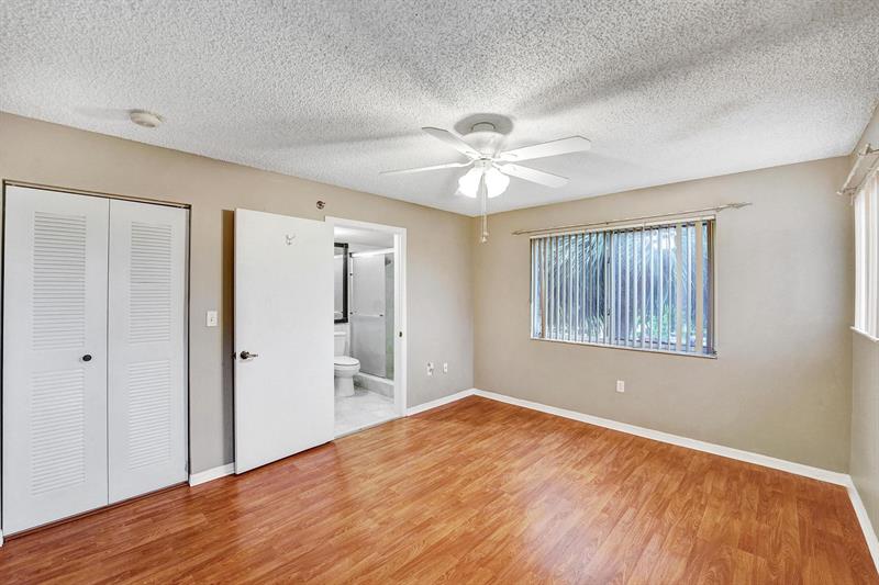 Image 8 of 58 For 9470 Tangerine Pl  301