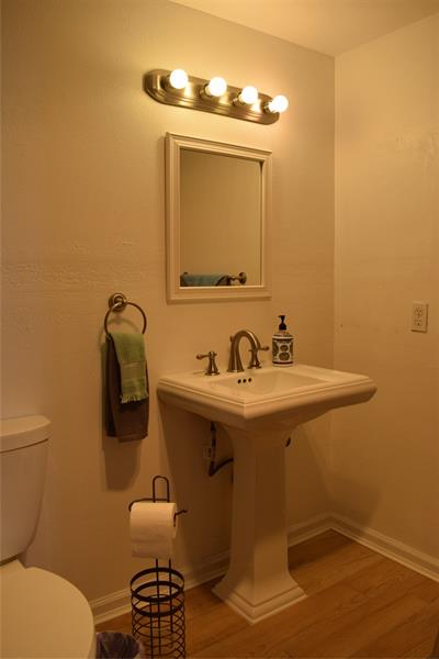 Image 19 of 26 For 4400 Hillcrest Dr  605a