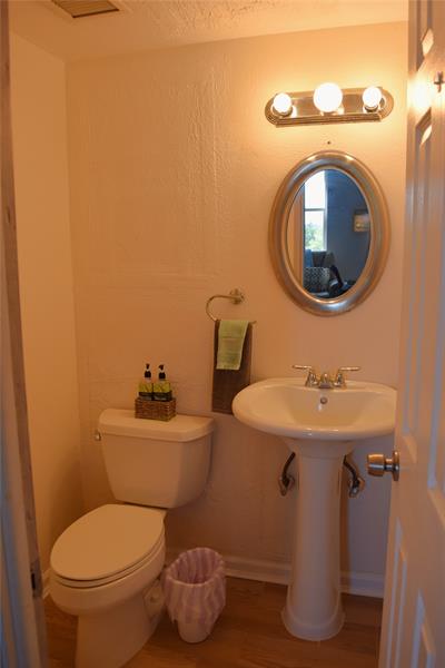 Image 21 of 26 For 4400 Hillcrest Dr  605a