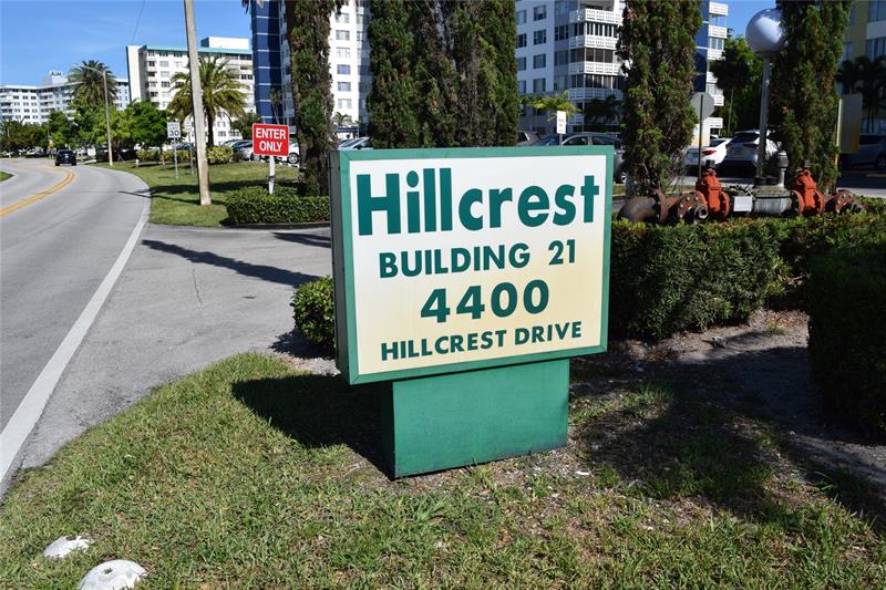 Image 24 of 26 For 4400 Hillcrest Dr  605a