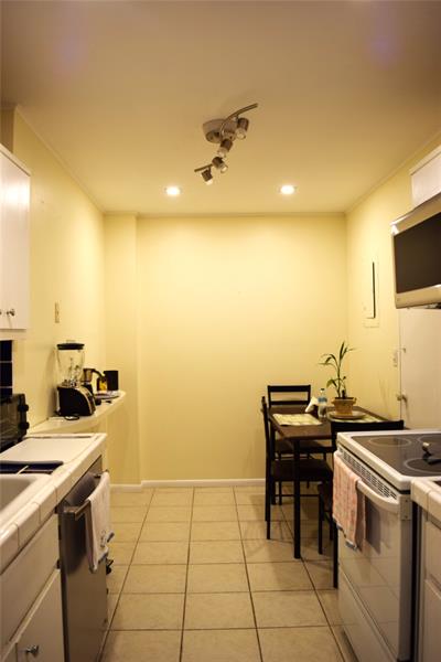 Image 6 of 26 For 4400 Hillcrest Dr  605a