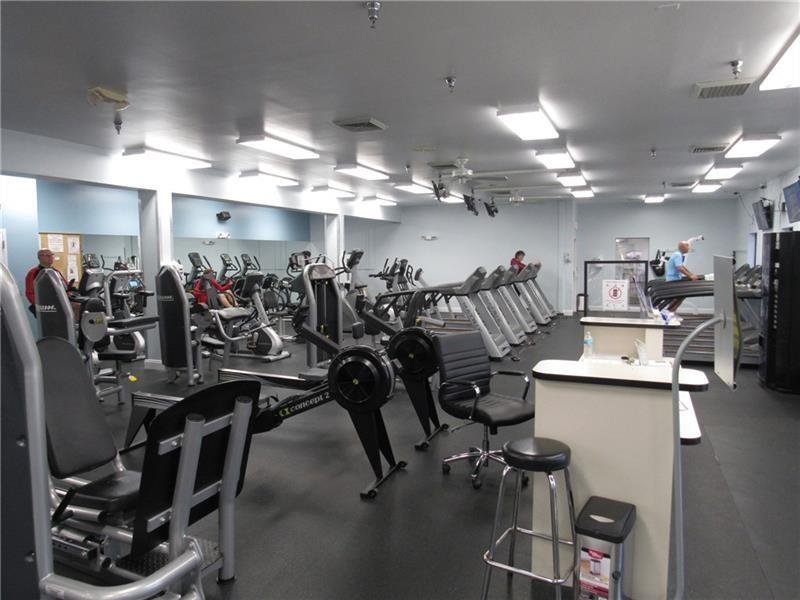 Image 15 of 34 For 2803 Victoria Way  L3