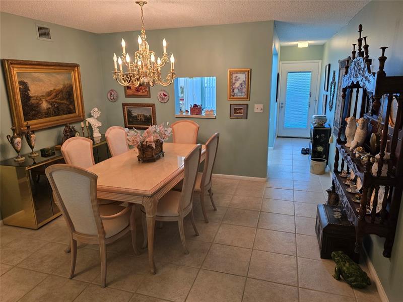 Image 4 of 34 For 2803 Victoria Way  L3