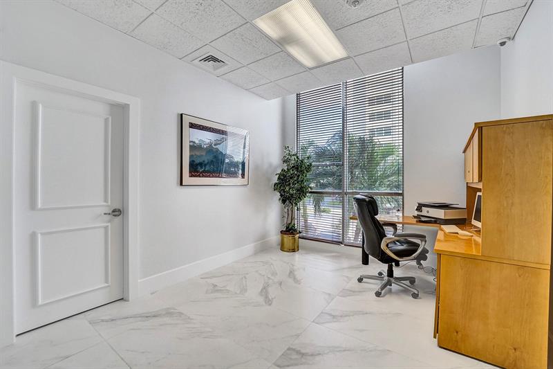 Image 30 of 61 For 4280 Galt Ocean Dr  17k
