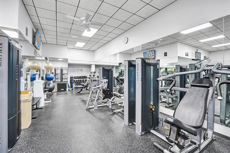 Image 31 of 61 For 4280 Galt Ocean Dr  17k