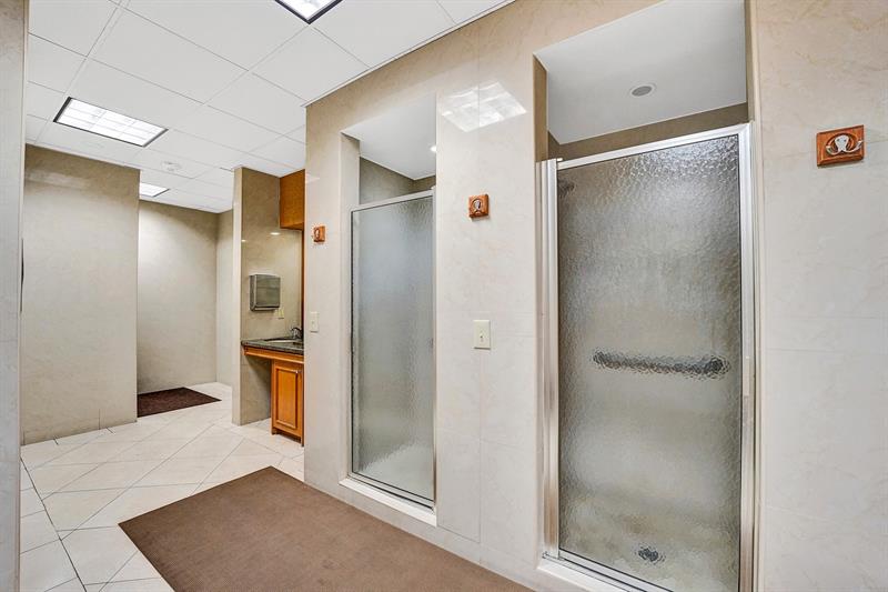 Image 35 of 61 For 4280 Galt Ocean Dr  17k