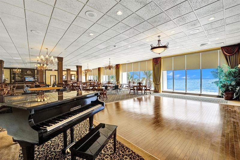 Image 41 of 61 For 4280 Galt Ocean Dr  17k