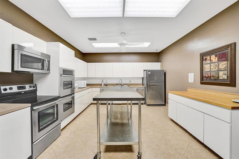 Image 42 of 61 For 4280 Galt Ocean Dr  17k