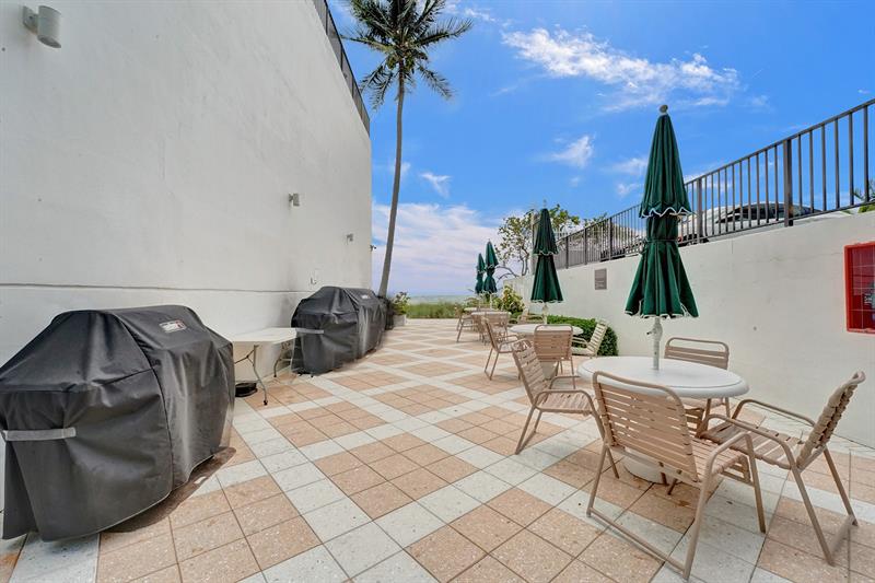 Image 46 of 61 For 4280 Galt Ocean Dr  17k