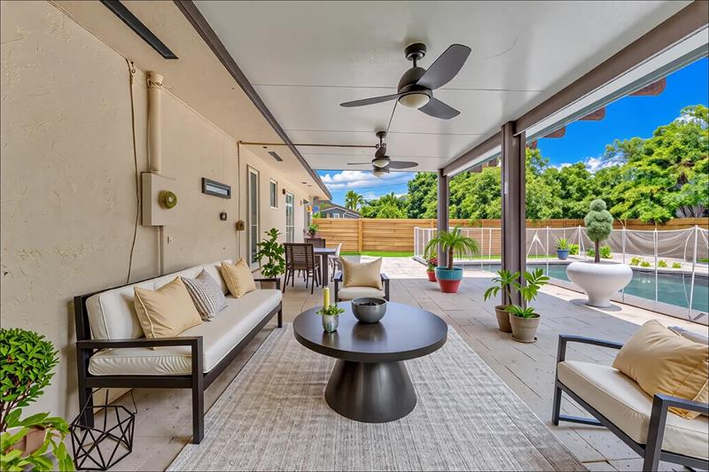 Image 17 of 34 For 6911 83rd Ct