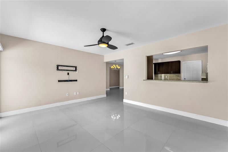 Image 26 of 34 For 6911 83rd Ct