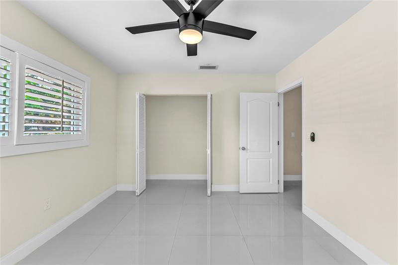 Image 28 of 34 For 6911 83rd Ct