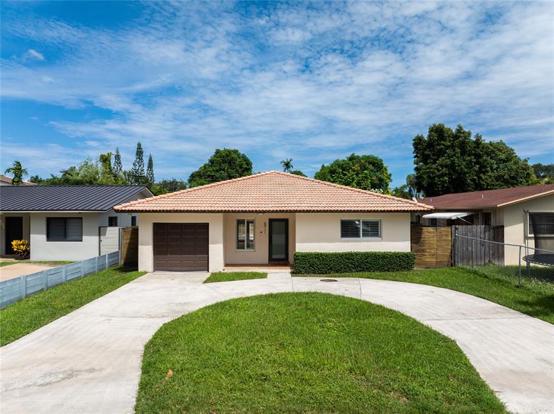 Image 3 of 34 For 6911 83rd Ct