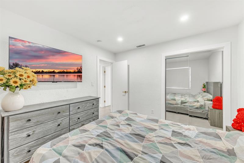 Image 21 of 33 For 2810 Riverland Rd