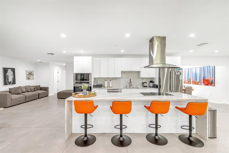 Image 6 of 33 For 2810 Riverland Rd