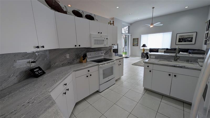 Image 8 of 46 For 7834 78th Ave