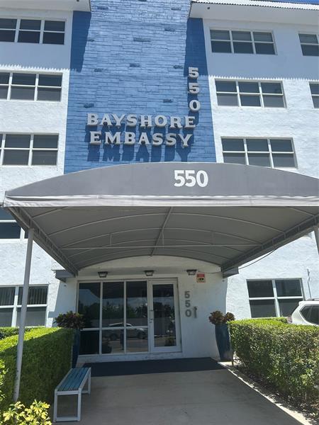 Image 4 of 30 For 550 Bayshore Dr  102