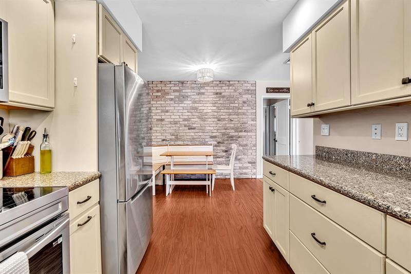 Image 24 of 57 For 1311 42nd St