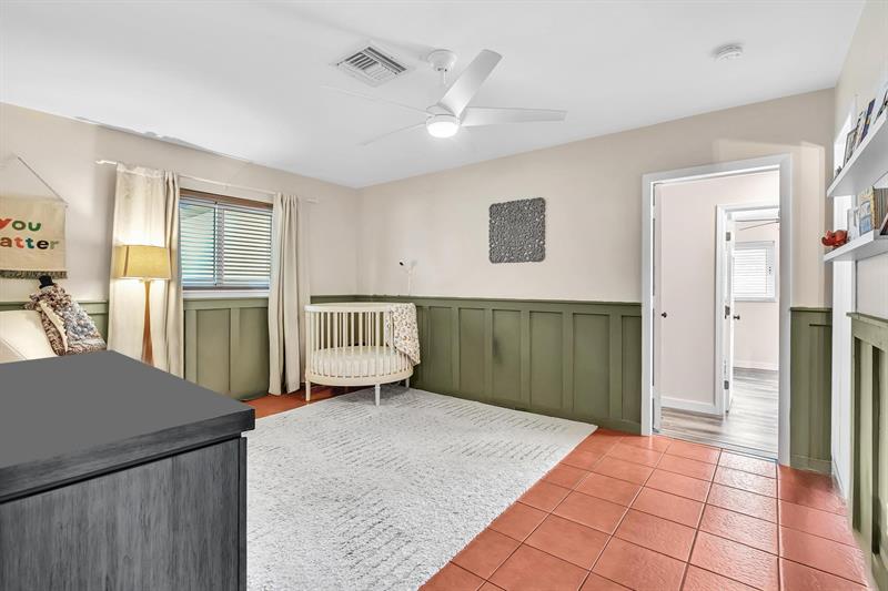 Image 33 of 57 For 1311 42nd St