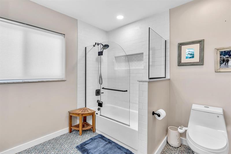 Image 46 of 57 For 1311 42nd St
