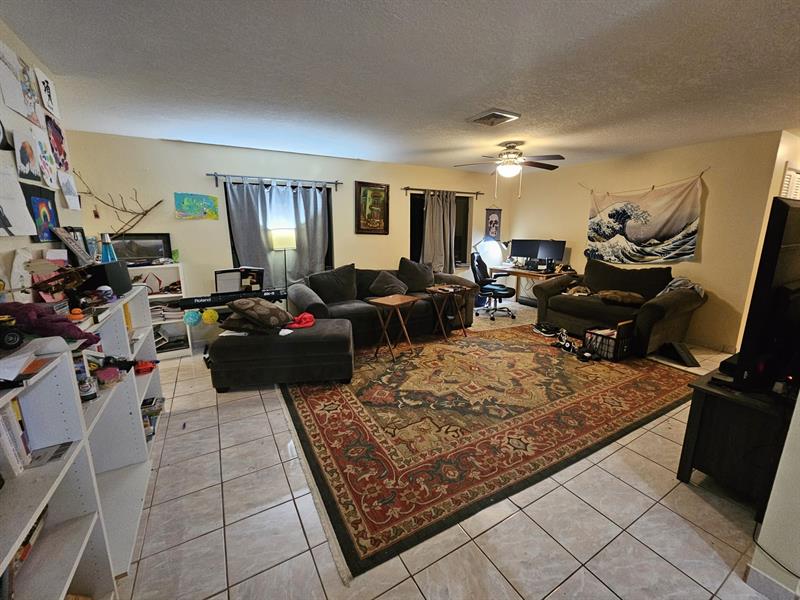 Image 3 of 14 For 2610 Plunkett St